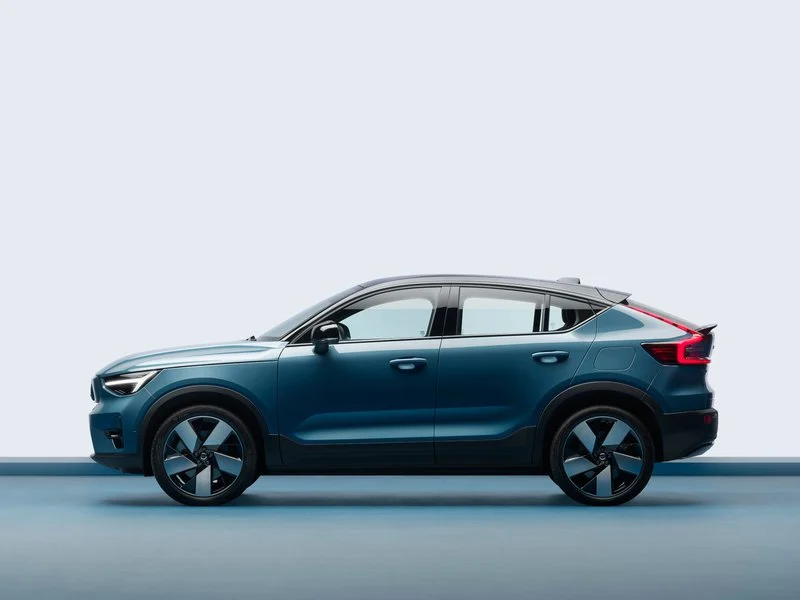 volvo-c40-recharge-2021-side-1