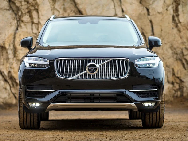 volvo-xc-90-my2019-front-view-muso-anteriore